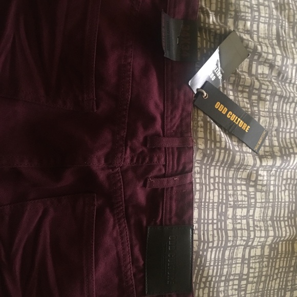 Brand new Men’s Burgundy Bikers Jeans - Picture 6 of 7